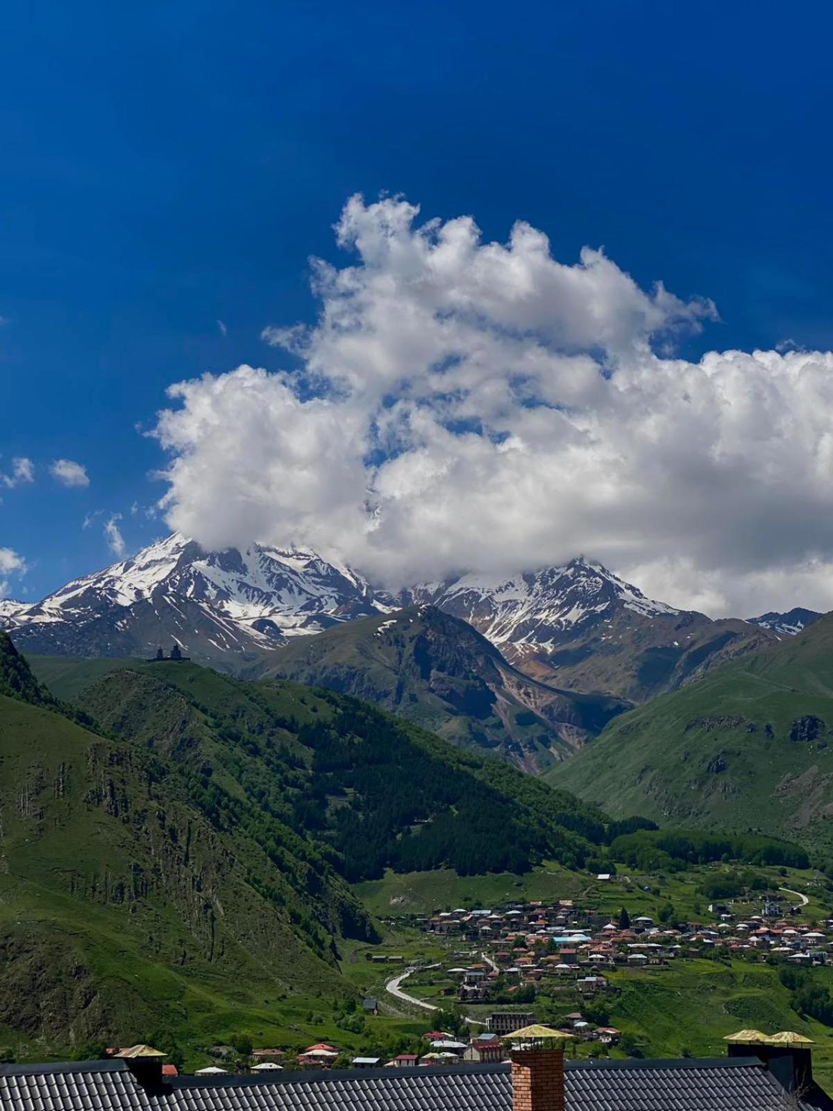Mood Hotel Kazbegi Екстер'єр фото