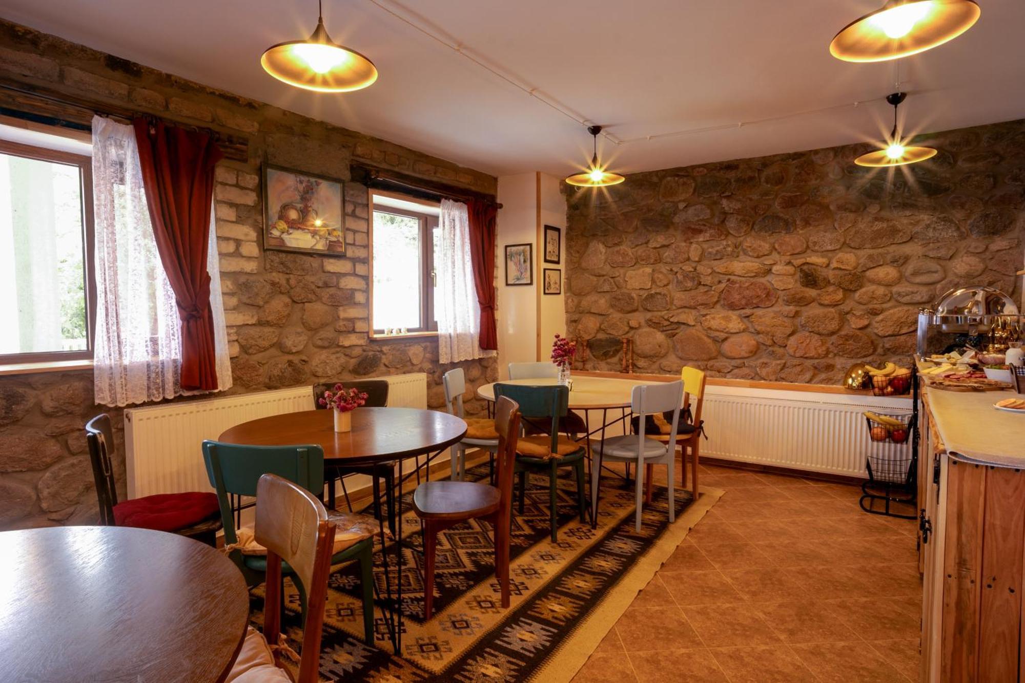 Mood Hotel Kazbegi Екстер'єр фото