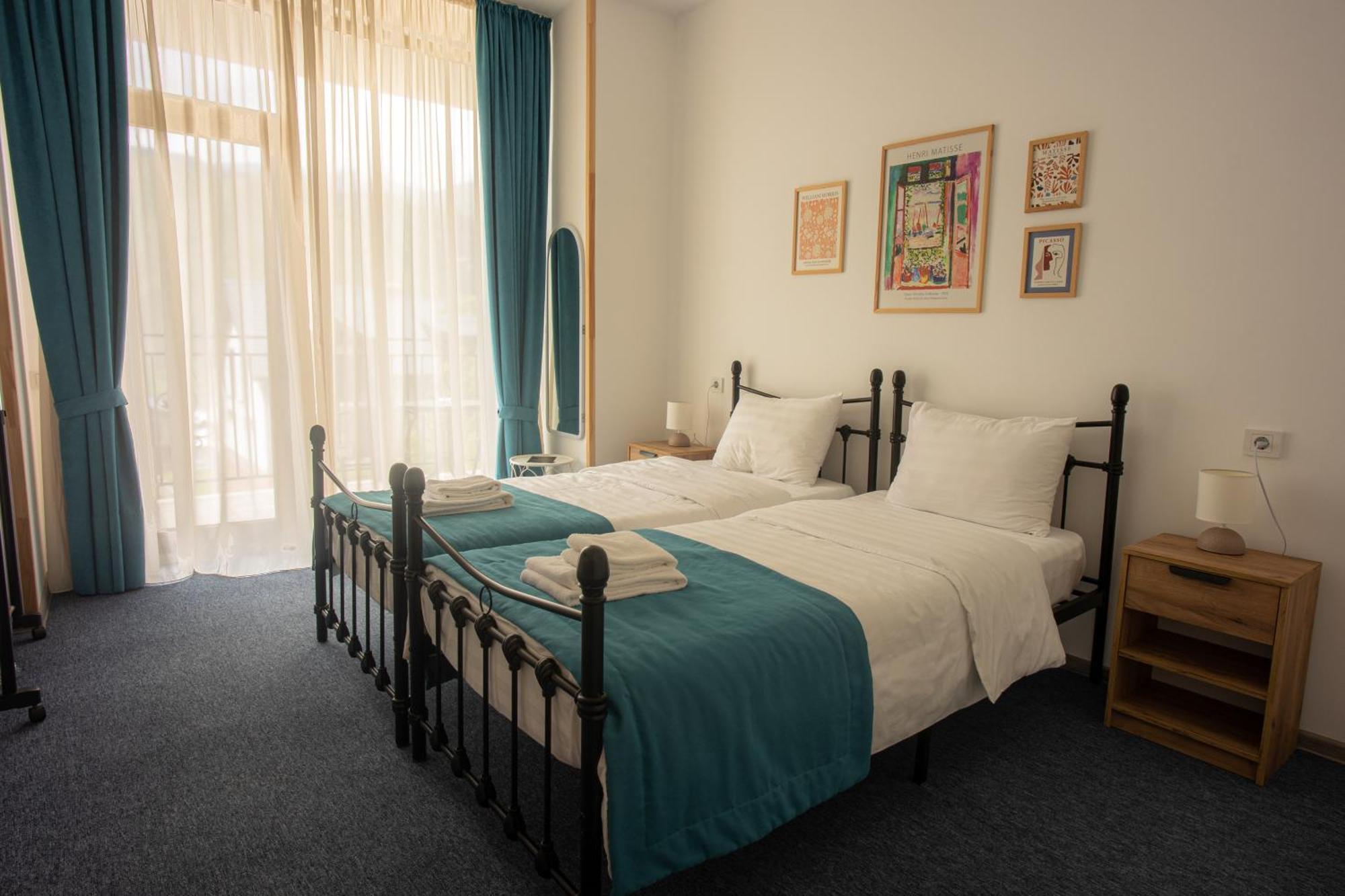 Mood Hotel Kazbegi Екстер'єр фото